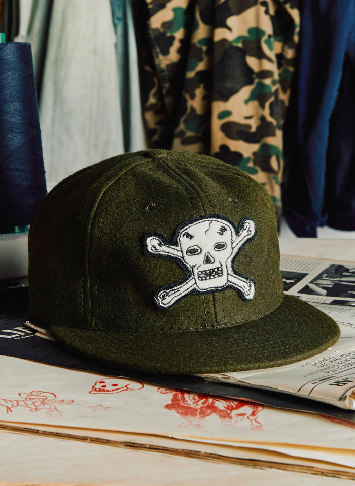 Dark Gray the wool "hellcats" cap in olive