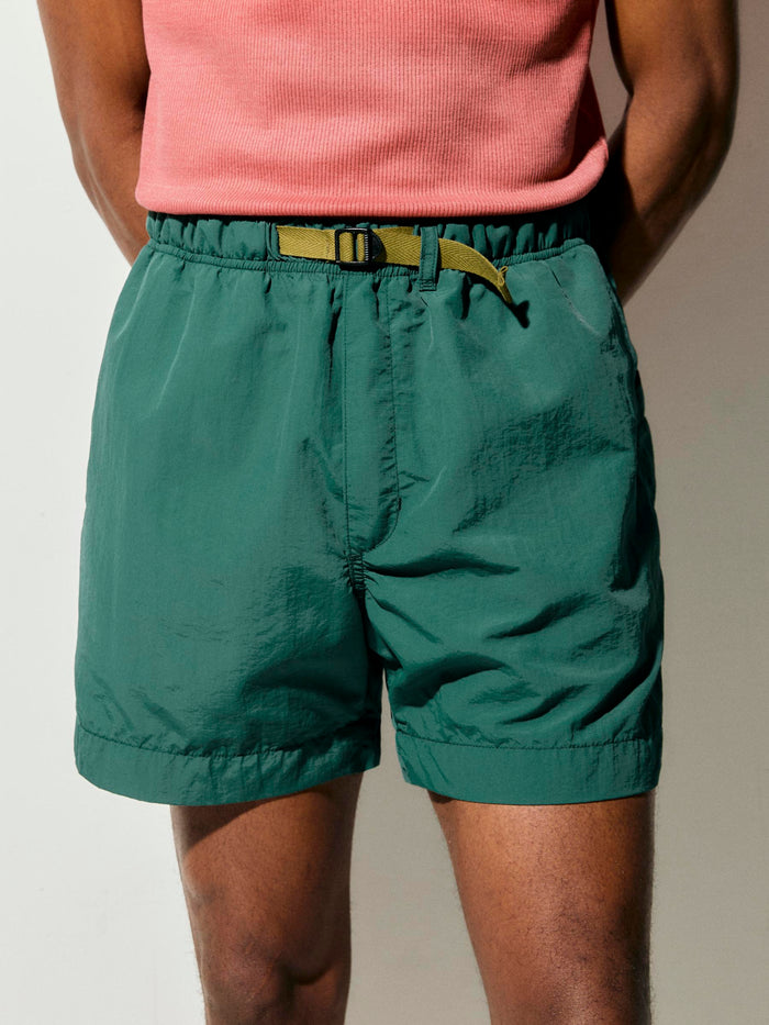 Sea Green trail short in forest green