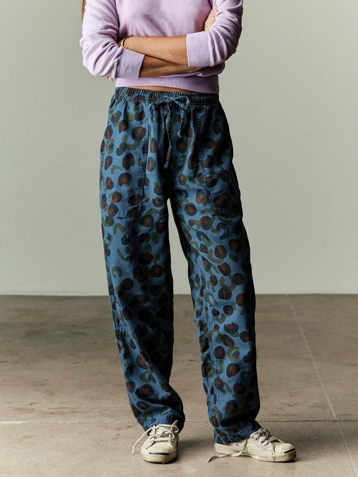 Dark Gray ventura chore pant in blue rosette