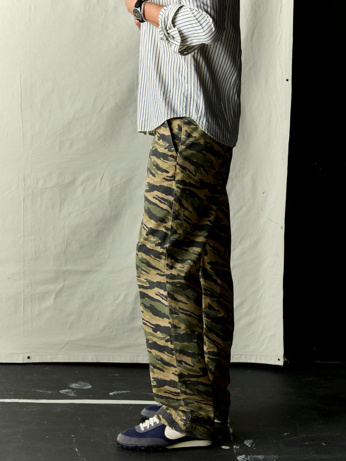 Black wilkison trouser in brushstroke camo